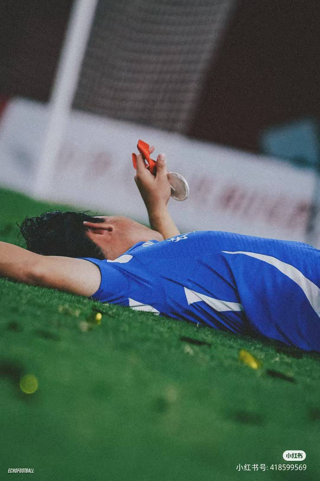 足球盛事全面展开,球员积极拼搏 足球盛事全面展开,球员积极拼搏