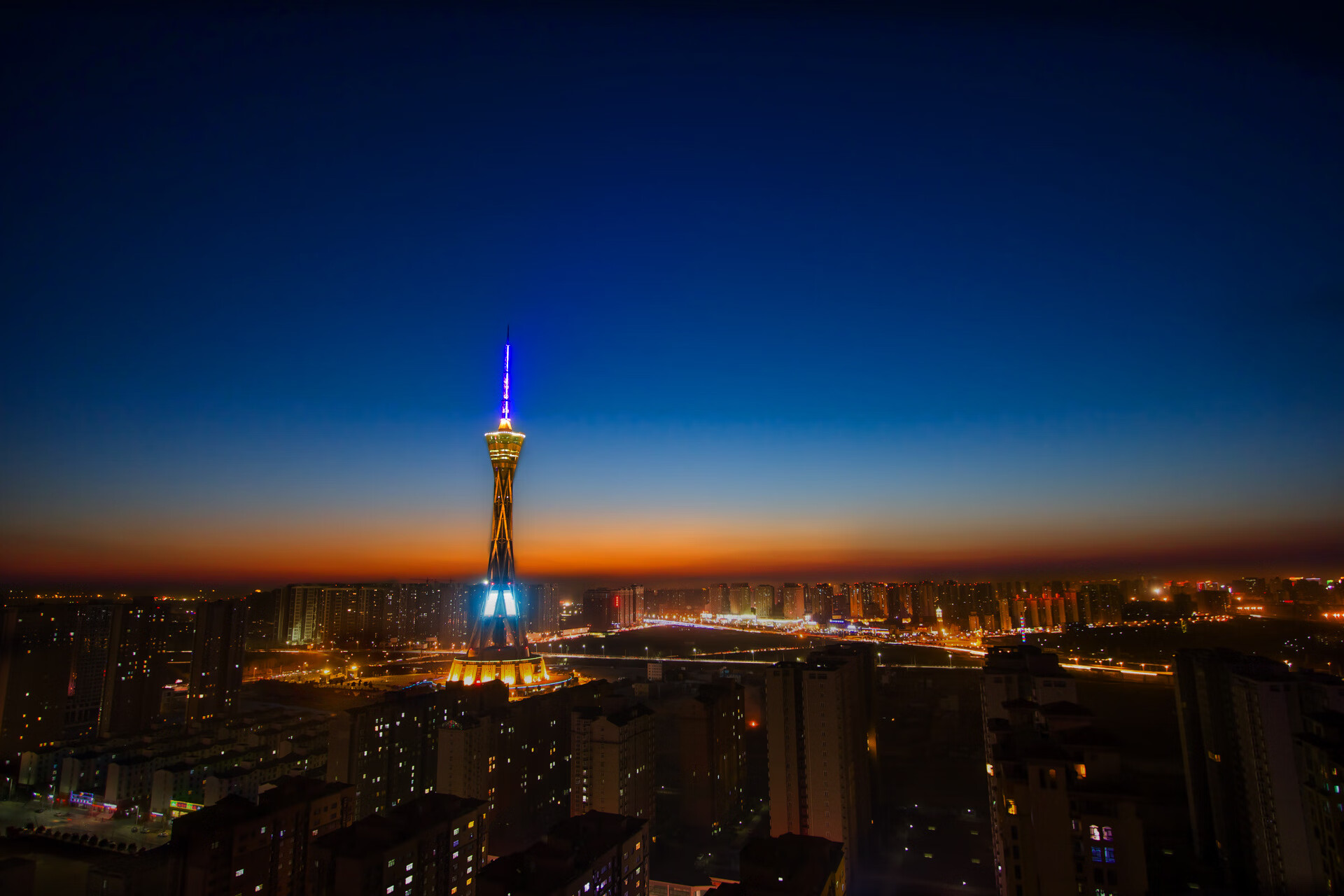 冰封狂潮！欧冠半决赛之夜，特奥是那枚最沉默的定海神针