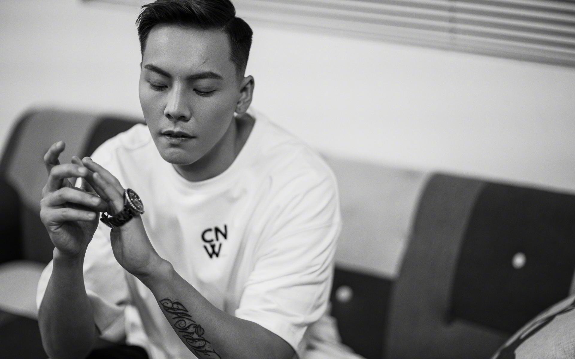 蓝白风暴与中亚铁骑,2026世界杯E组关键战,乌兹别克斯坦大破智利,贝林厄姆掌控全局